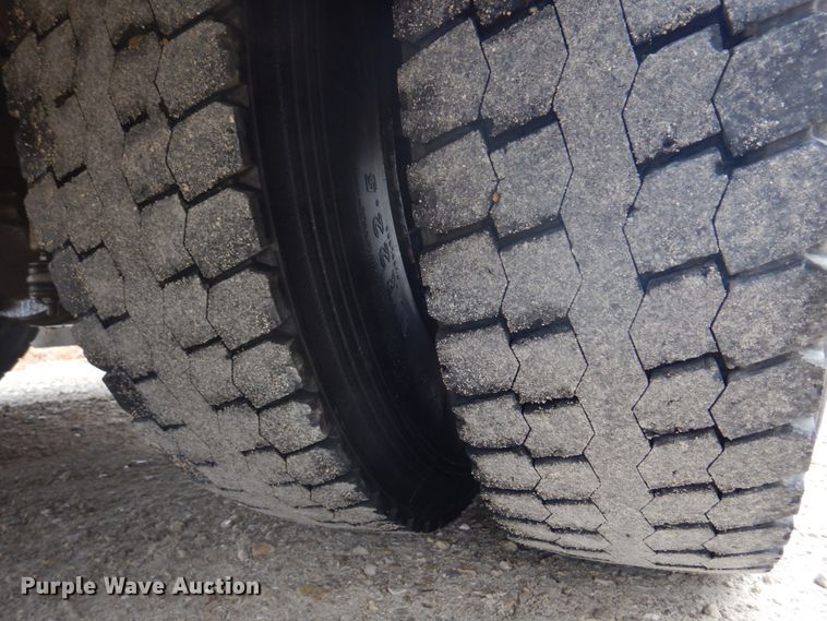 image for item DH8123 2003 Freightliner  Thomas Built school bus