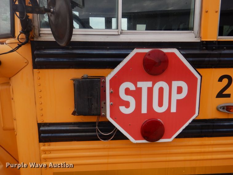 image for item DH8124 2003 Freightliner  Thomas Built school bus