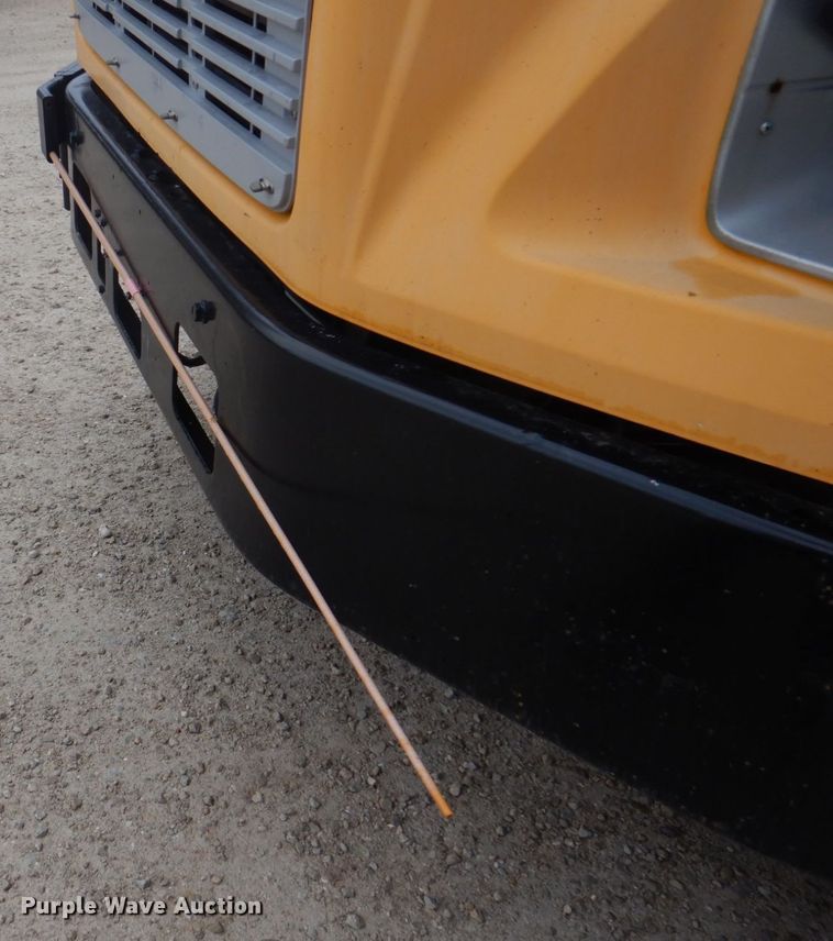 image for item DH8124 2003 Freightliner  Thomas Built school bus