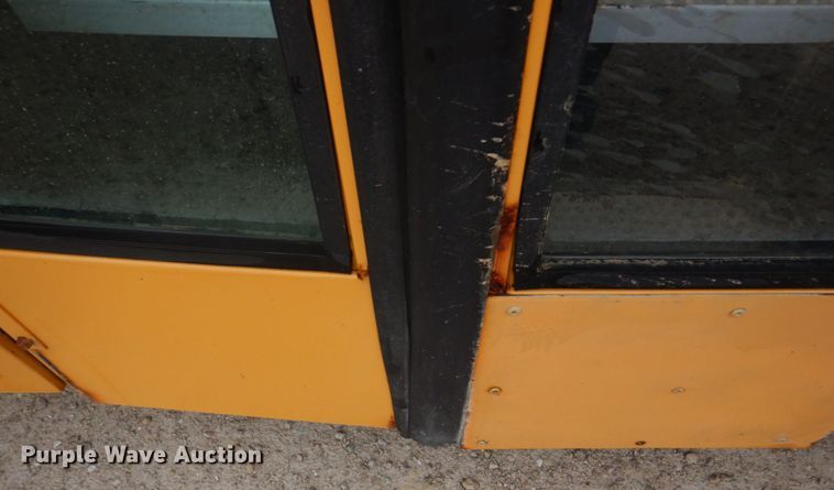 image for item DH8124 2003 Freightliner  Thomas Built school bus