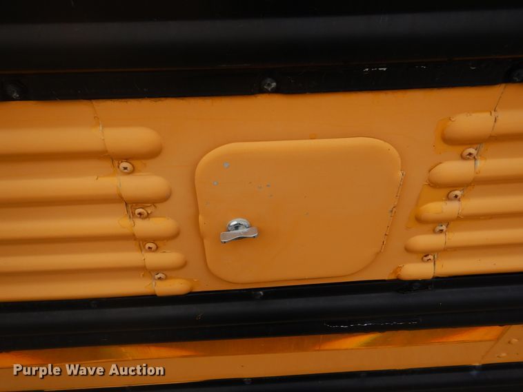 image for item DH8124 2003 Freightliner  Thomas Built school bus