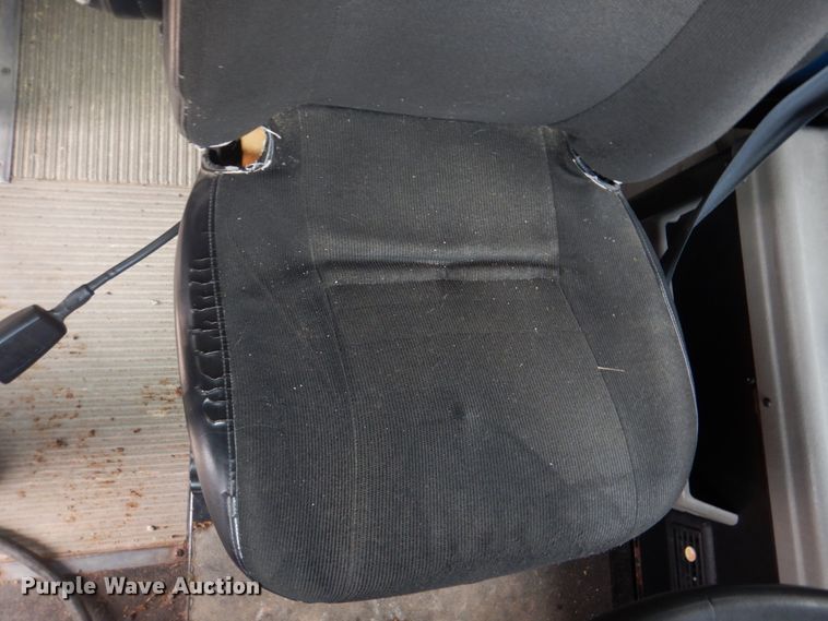 image for item DH8124 2003 Freightliner  Thomas Built school bus