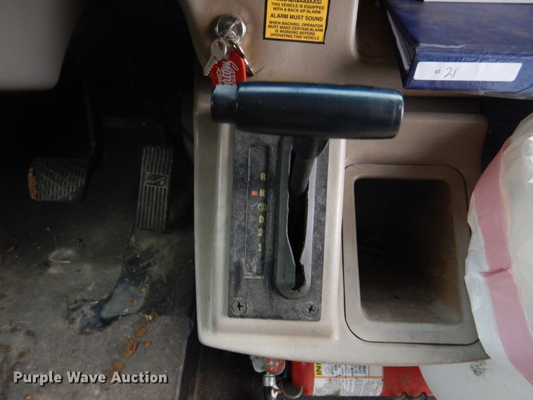 image for item DH8124 2003 Freightliner  Thomas Built school bus