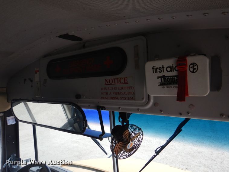 image for item DH8124 2003 Freightliner  Thomas Built school bus