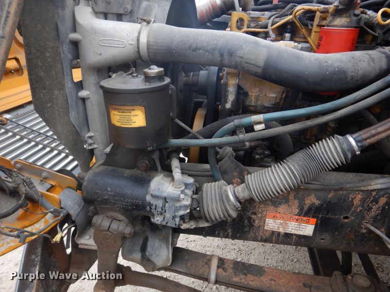 image for item DH8124 2003 Freightliner  Thomas Built school bus