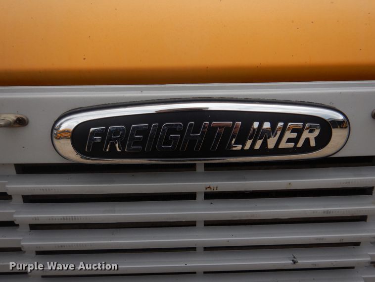 image for item DH8124 2003 Freightliner  Thomas Built school bus