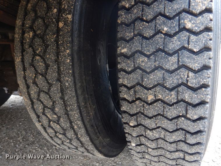 image for item DH8124 2003 Freightliner  Thomas Built school bus