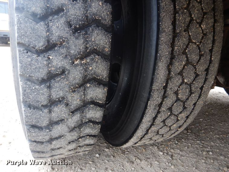 image for item DH8124 2003 Freightliner  Thomas Built school bus