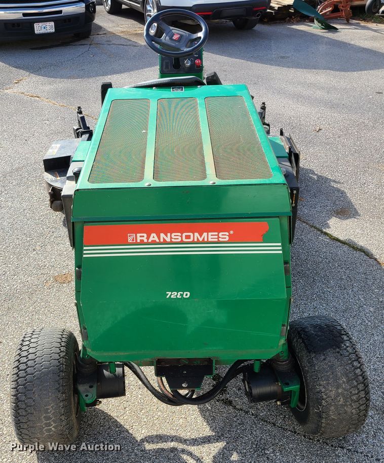 image for item DJ1544 Ransomes Frontline 728D  lawn mower