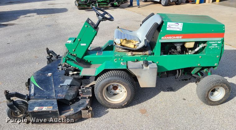 image for item DJ1544 Ransomes Frontline 728D  lawn mower