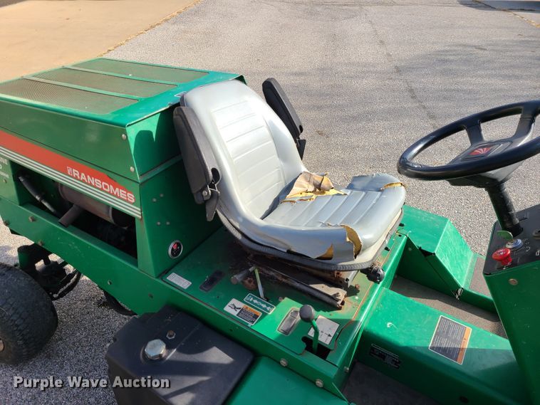 image for item DJ1544 Ransomes Frontline 728D  lawn mower