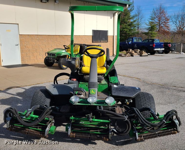 image for item DJ1545 John Deere 7500  reel mower