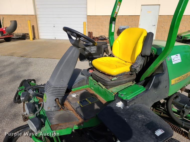 image for item DJ1545 John Deere 7500  reel mower