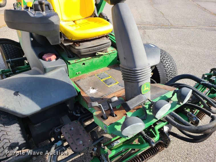 image for item DJ1545 John Deere 7500  reel mower
