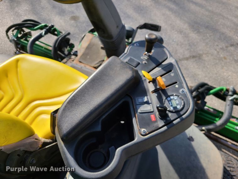 image for item DJ1545 John Deere 7500  reel mower