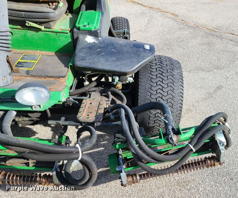 image for item DJ1545 John Deere 7500  reel mower