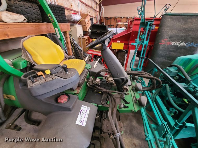 image for item DJ1546 John Deere 7500  reel mower