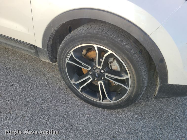 image for item DJ1568 2015 Ford Explorer  SUV