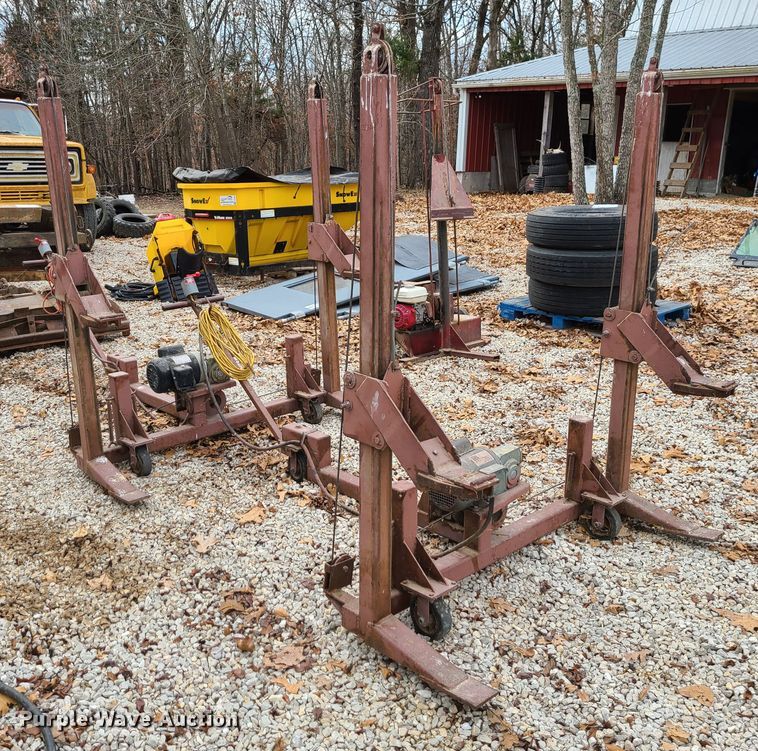 image for item DJ1591 (3) building hoists