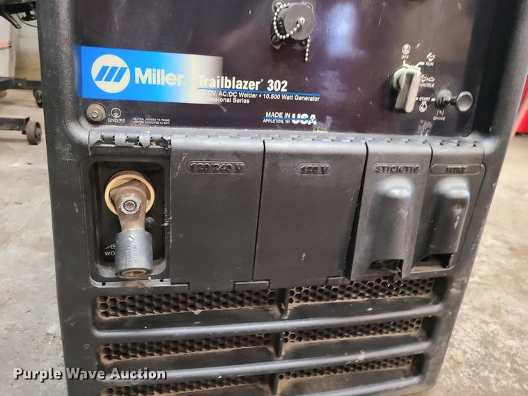 image for item DJ1606 Miller Trailblazer 302  welder/generator