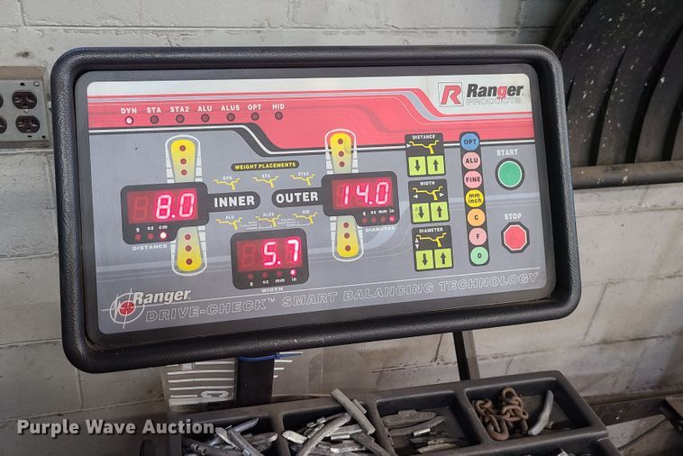 image for item DJ1607 Ranger DST64T  wheel balancer