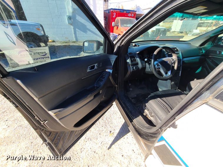 image for item DJ1611 2015 Ford Explorer Police Interceptor  SUV