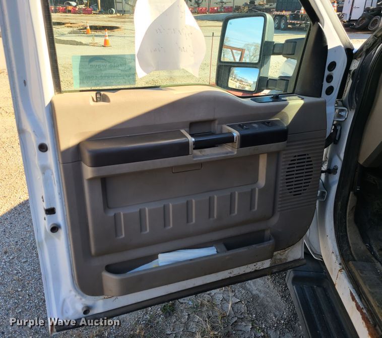 image for item DJ1612 2009 Ford F550 Super Duty  dump truck