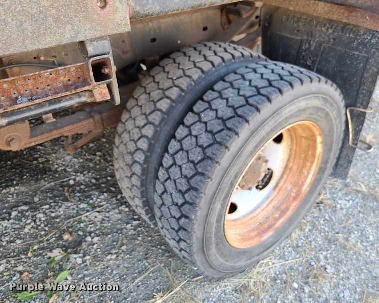 image for item DJ1612 2009 Ford F550 Super Duty  dump truck