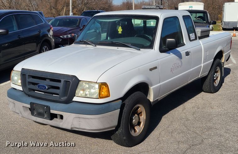 image for item DJ1613 2005 Ford Ranger  SuperCab pickup truck