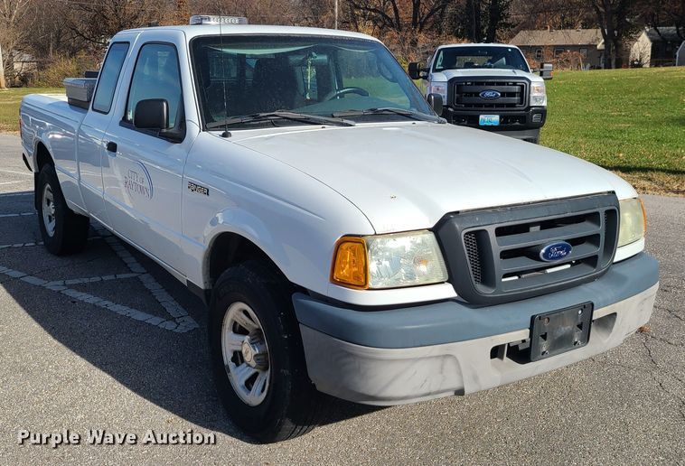 image for item DJ1613 2005 Ford Ranger  SuperCab pickup truck