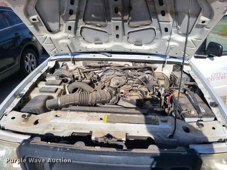 image for item DJ1613 2005 Ford Ranger  SuperCab pickup truck