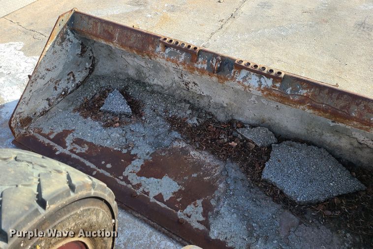 image for item DJ1619 82"W skid steer bucket