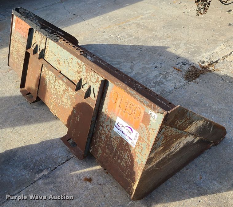 image for item DJ1620 84"W skid steer bucket