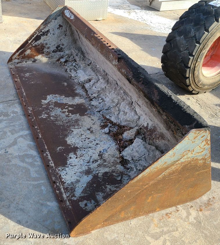 image for item DJ1620 84"W skid steer bucket