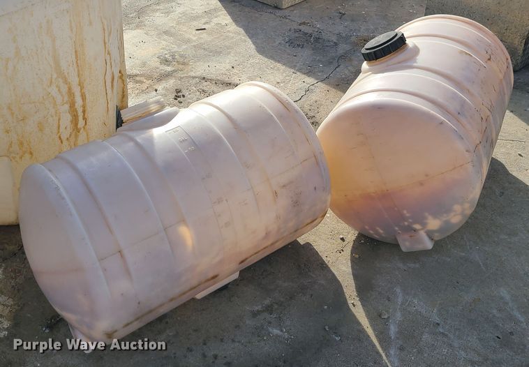 image for item DJ1621 (3) poly tanks