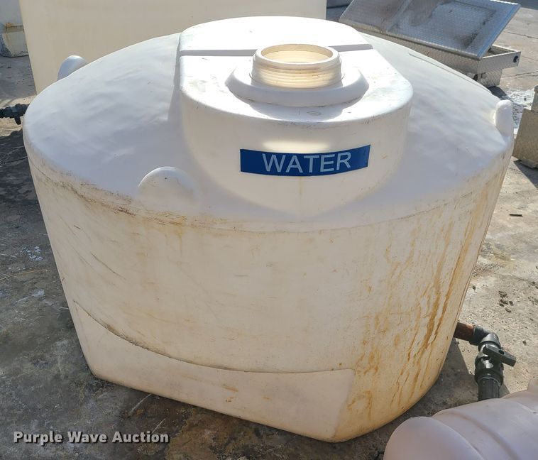 image for item DJ1621 (3) poly tanks