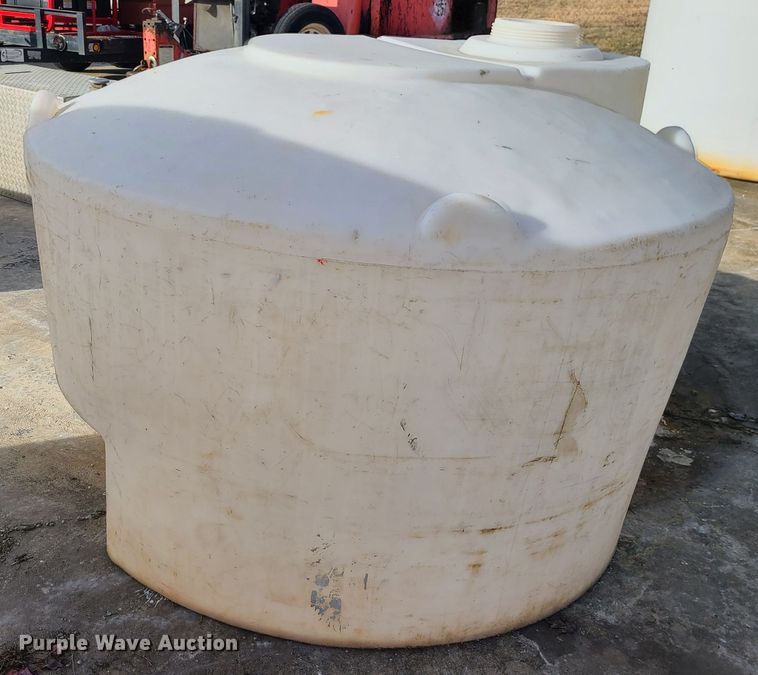 image for item DJ1621 (3) poly tanks