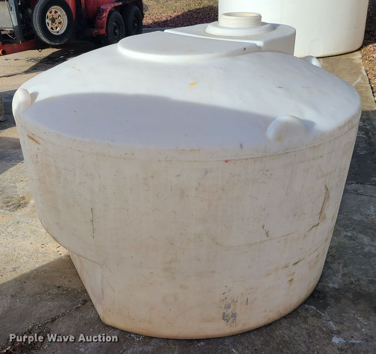 image for item DJ1621 (3) poly tanks