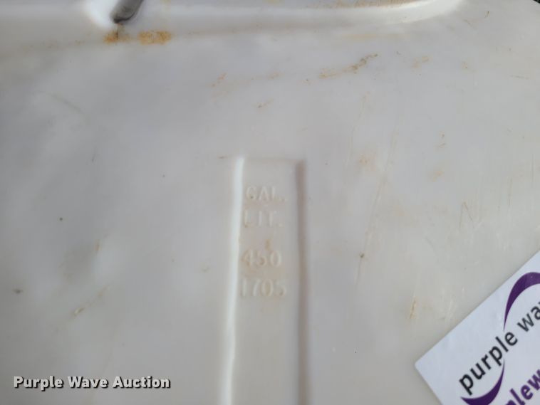 image for item DJ1621 (3) poly tanks