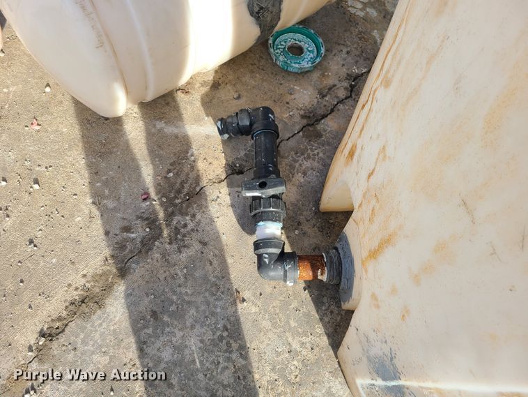 image for item DJ1621 (3) poly tanks