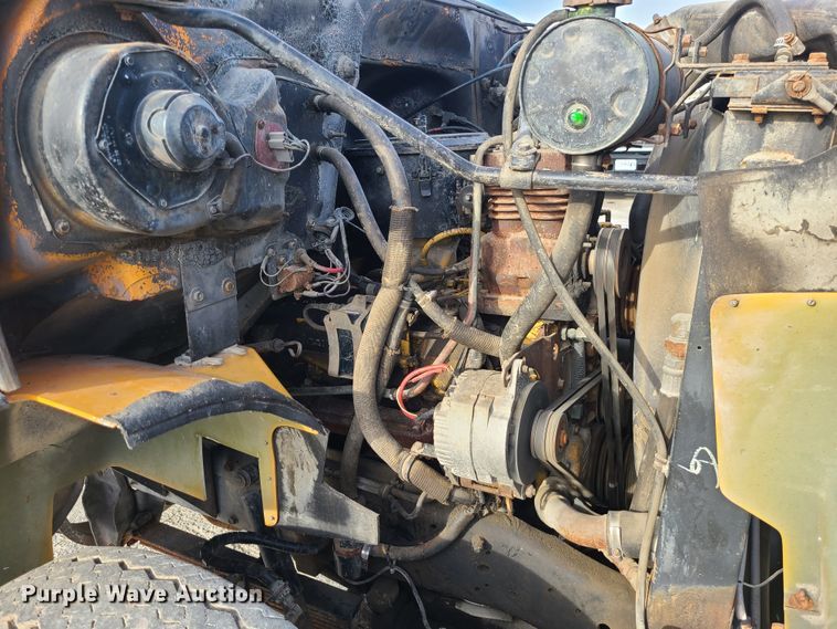 image for item DJ1625 1989 GMC C7000  flatbed truck