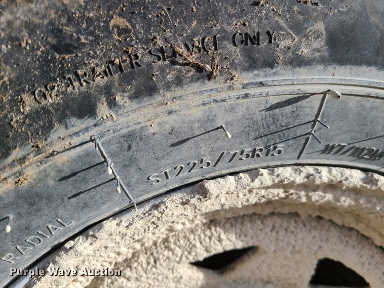 image for item DJ1626 1986 Broce T15  broom