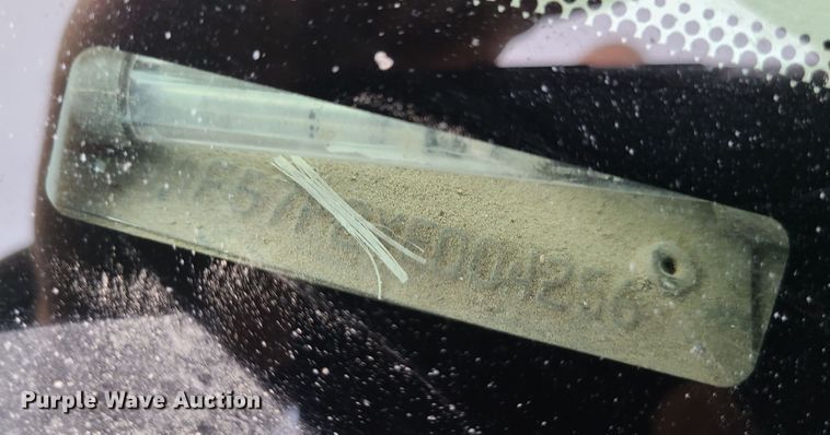 image for item DJ1627 2000 Ford F550 Super Duty  flatbed truck