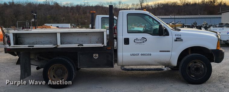 image for item DJ1629 2000 Ford F550 Super Duty  flatbed truck