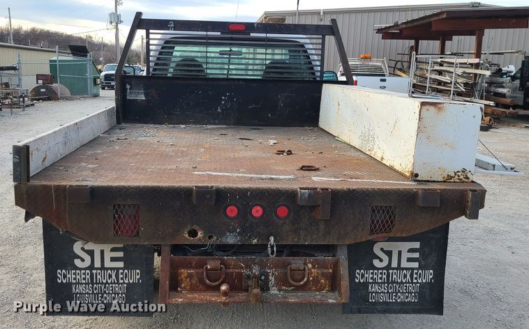 image for item DJ1629 2000 Ford F550 Super Duty  flatbed truck