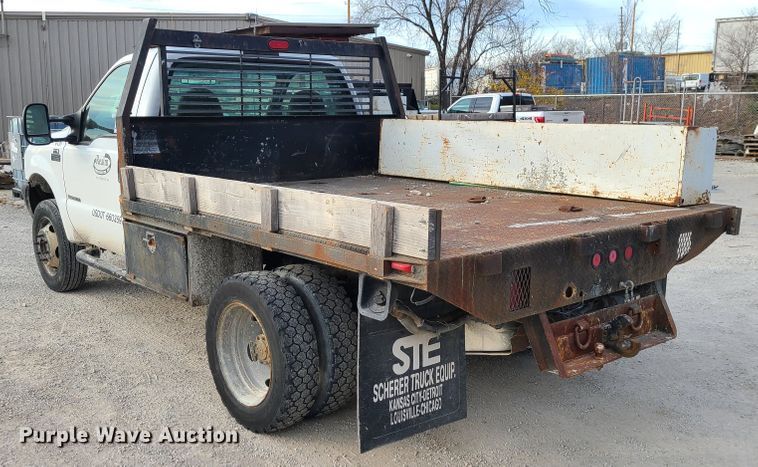 image for item DJ1629 2000 Ford F550 Super Duty  flatbed truck