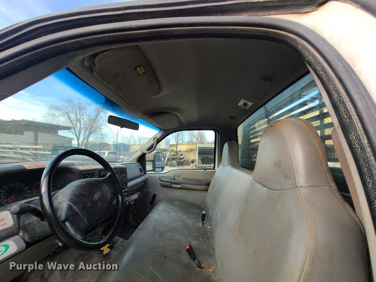 image for item DJ1629 2000 Ford F550 Super Duty  flatbed truck