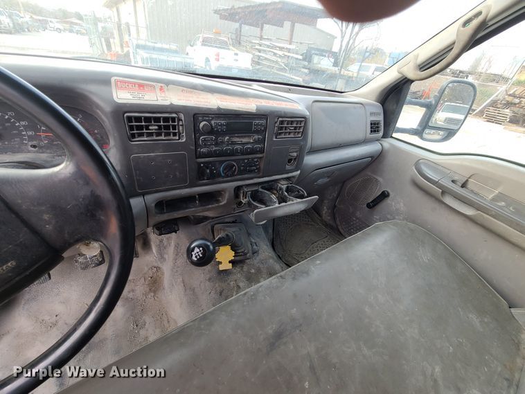 image for item DJ1629 2000 Ford F550 Super Duty  flatbed truck