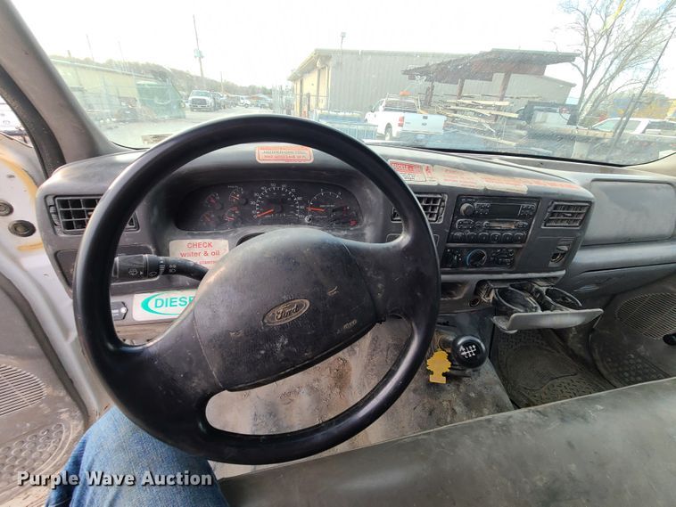 image for item DJ1629 2000 Ford F550 Super Duty  flatbed truck