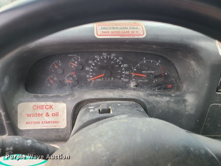 image for item DJ1629 2000 Ford F550 Super Duty  flatbed truck